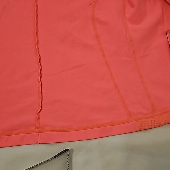 Lorna Jane jacket medium - Picture 11 of 11